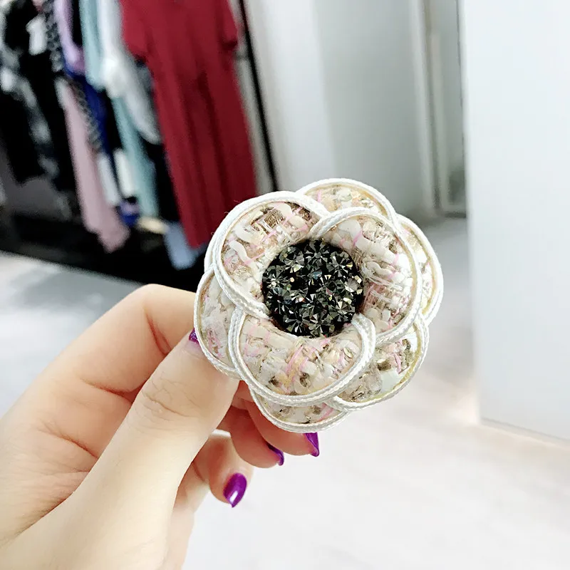 Корейский famouse дизайн брошь-цветок с кристаллами pin Ювелирные изделия для Женские аксессуары для одежды воротник pin двойного назначения