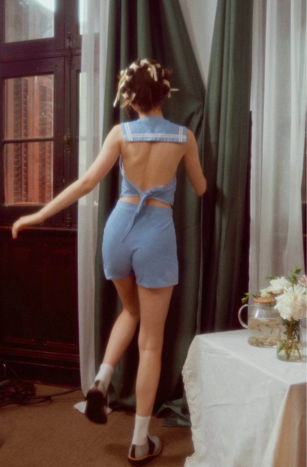 Женский комплект из 2 предметов: футболка без рукавов с матросским воротником и