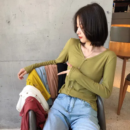 

hanT-shirt for women's autumn and winter wear with solid color and slim fit on the inside