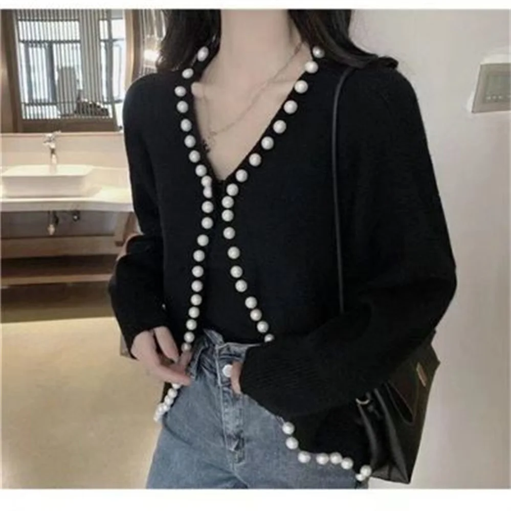 Женский трикотажный кардиган с длинным рукавом черный или белый оверсайз