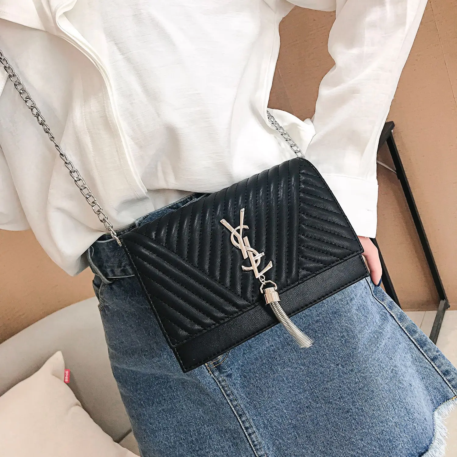 

Women's Bags Messenger Shoulder Chain Wild Ins Small Package Luxury Handbags Women Bags Designer Flap Criss-Cross Letter Flap