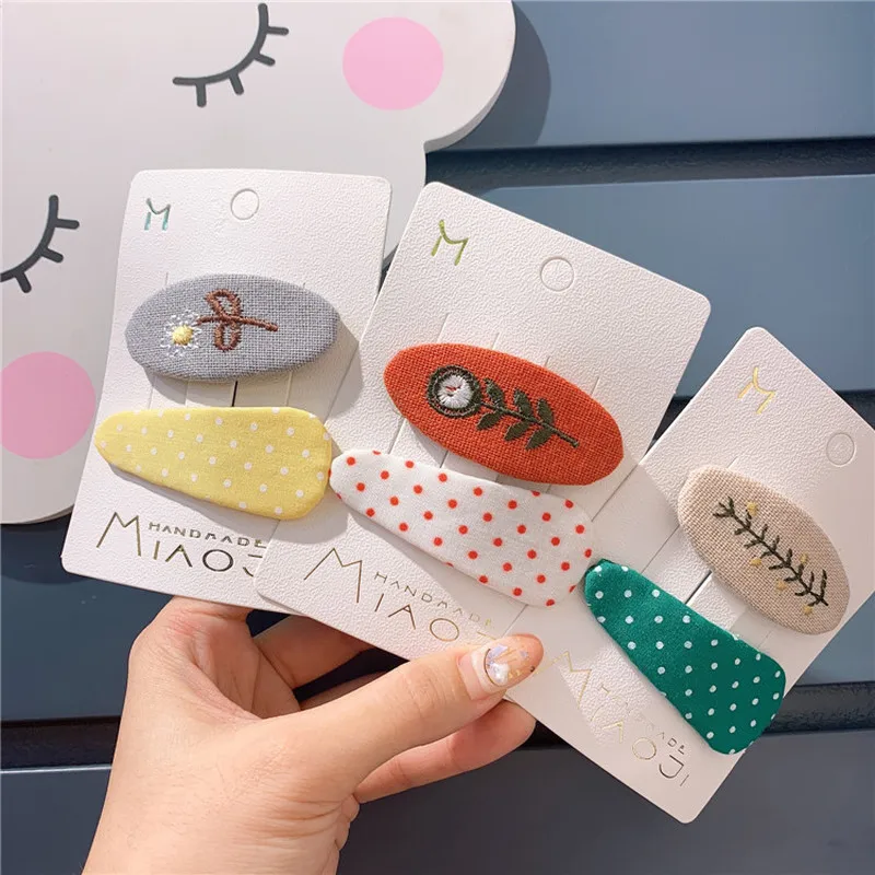 

2 Pcs Korea Sweet Girl Dot Fabric Hairpins Fashion Princess Children Simple Cute Embroidery Flower Oval BB Clip Hair Accessories