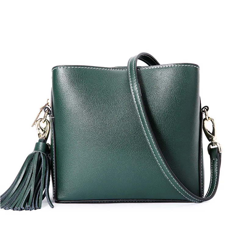 Модная маленькая сумка на плечо из натуральной кожи женская через с кисточками