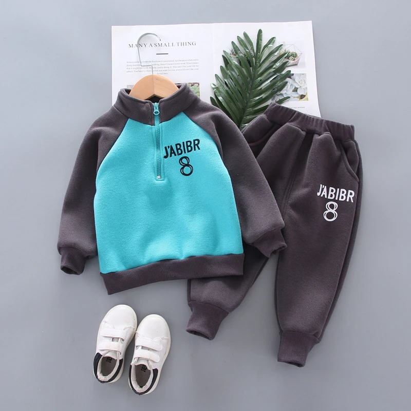 

Осенний комплект одежды для детей костюм для маленьких мальчиков и девочек, плотный зимний вельветовый свитер с надписями и штаны комплект ...