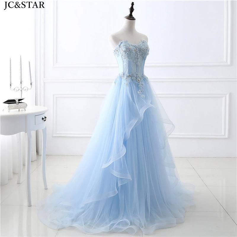 Женское вечернее платье со шлейфом синее фатиновое с аппликацией из бисера