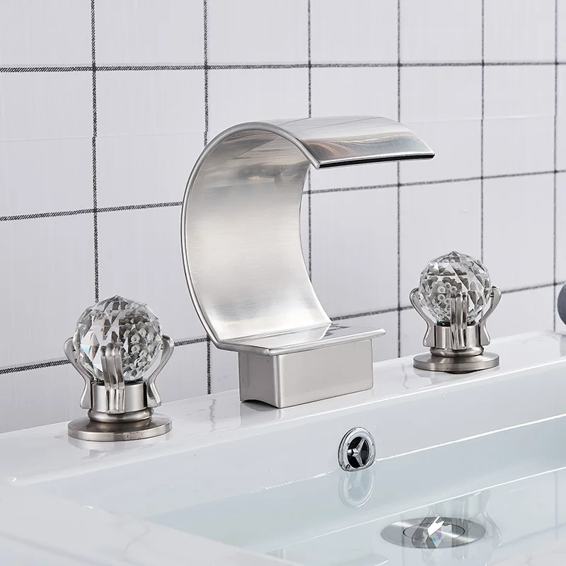 Смеситель для ванной комнаты Senlesen 3 шт. установленный на палубе с водопадом носик