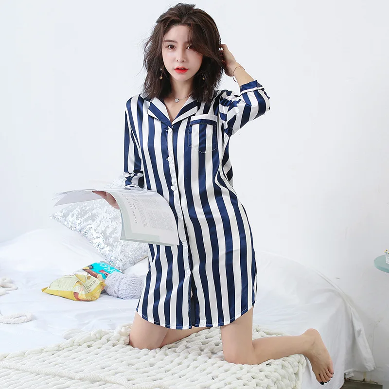

Sexy Three Quarter Sleeve Summer Silk Fashion Home Service Nightdress Ladies Striped Printing Simulation Silk Cardigan Nightgown