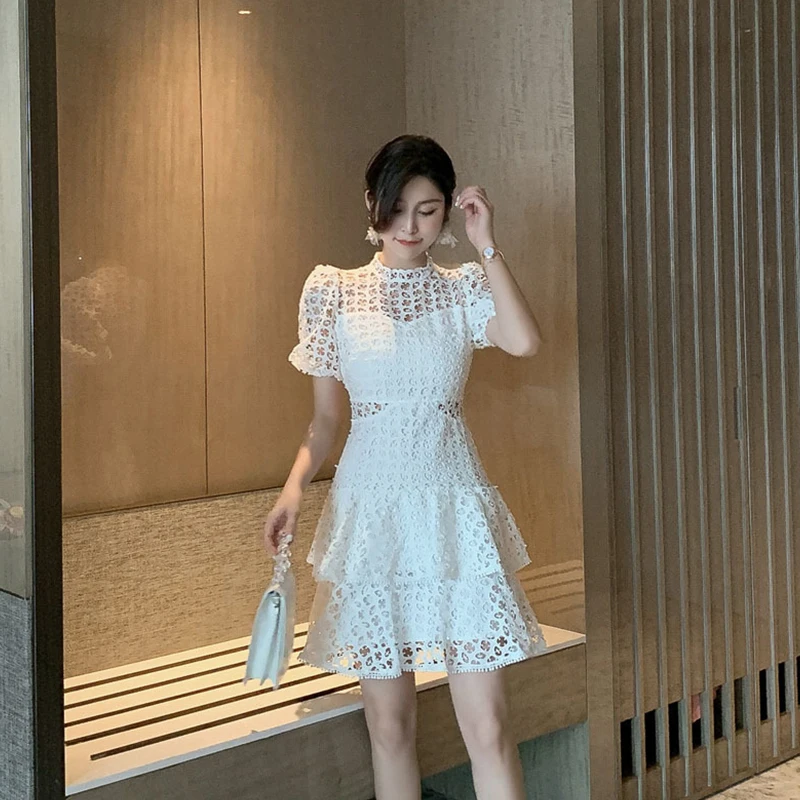 

Женское вечернее мини-платье, элегантное белое платье-трапеция с вырезами