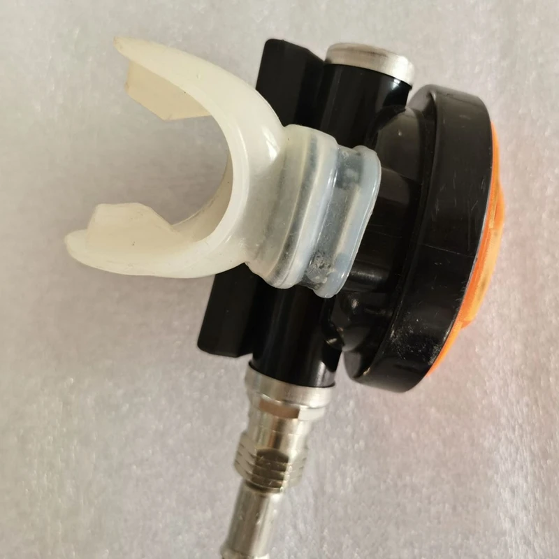 

Scuba Diving Snorkel Tube Snorkeling Equipment Pressure Reducer Diving Regulator Secondary Scuba Breathing Apparatus