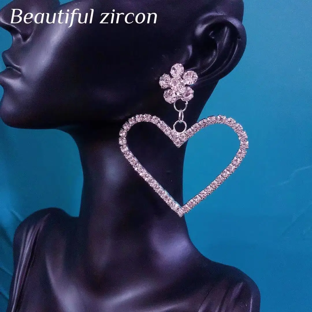 

New fashion trend Rhinestone heart-shaped pendant women's Earrings bride wedding shiny crystal jewelry hollow hanging Earrings a