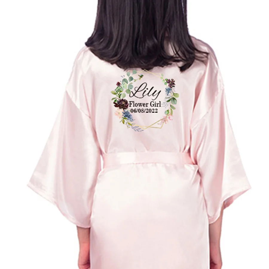 Атласный халат для девочки Нарядное украшение на заказ с цветочным принтом