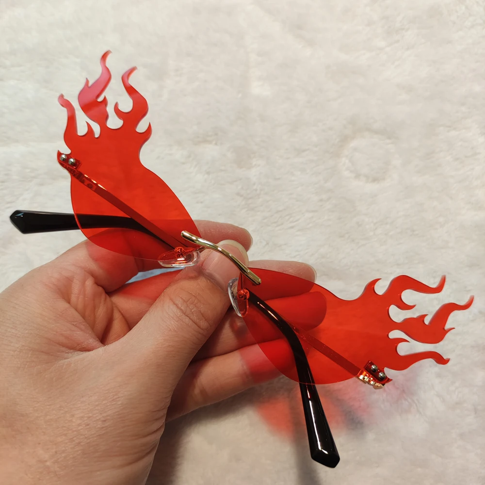 

2022 New Fashion Funny Color Flame Sunglasses Women Rimless One Piece Sun Glasses Female Oversized Party Shades Men Oculos