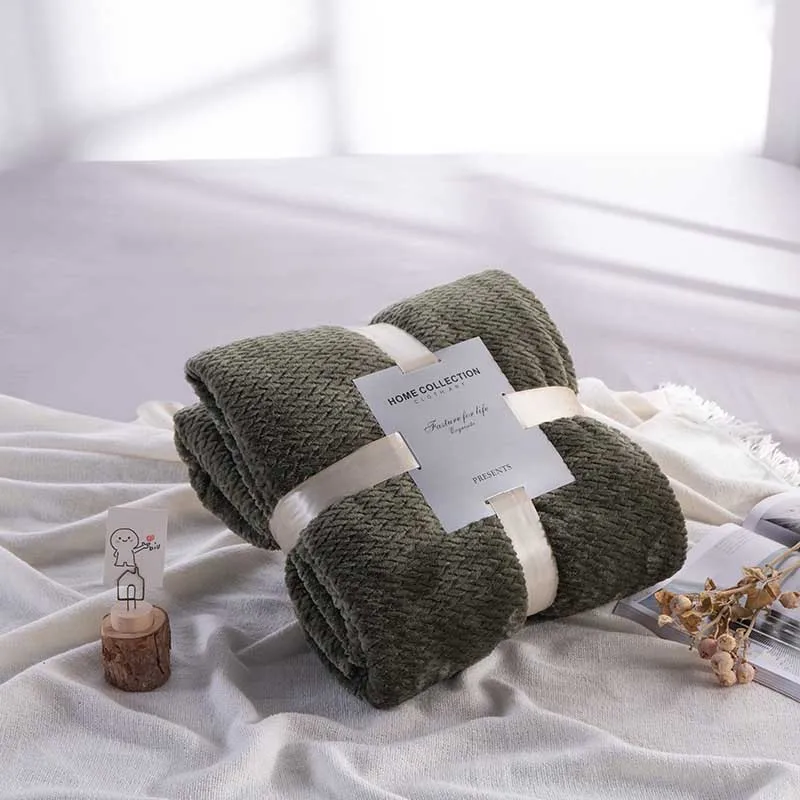army green Красное, розовое, СЕРОЕ ЗИМНЕЕ плотное фланелевое одеяло, Двухслойное бархатное одеяло для кровати, дивана, покрывала, постельные принадлежности - Color: army green