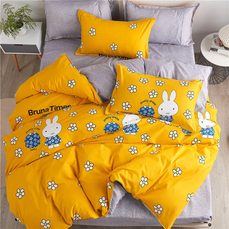 Комплект постельного белья из 4 предметов с пододеяльником и простыней