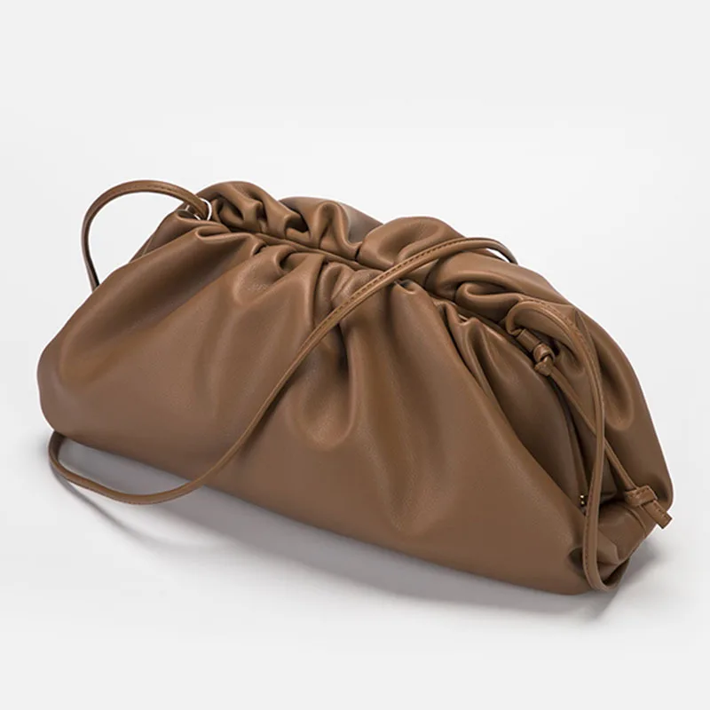 

Luseai Ashigo's Same Cowhide Women's Cloud Shoulder Messenger Wrinkled Hand Soft Genuine Leather Dumpling Bag Ins