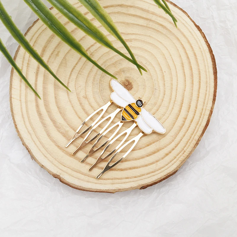 

Women Hairpins Miraculous Bee Comb Gold Hair Comb Ladybug Party Supplies Animal Enamel Hair Jewelry Costume