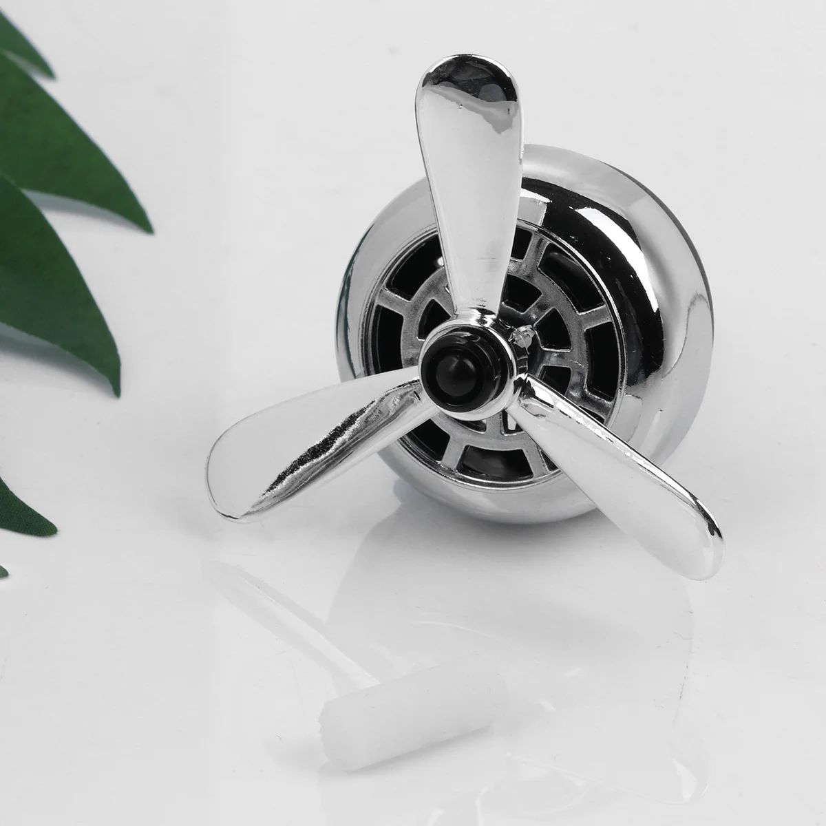 

3pcs Car Air Purifier Outlet Car Perfume Aromatherapy Car Decoration for Air Outlet Air Conditioner (1pc Silver Alloy Type +