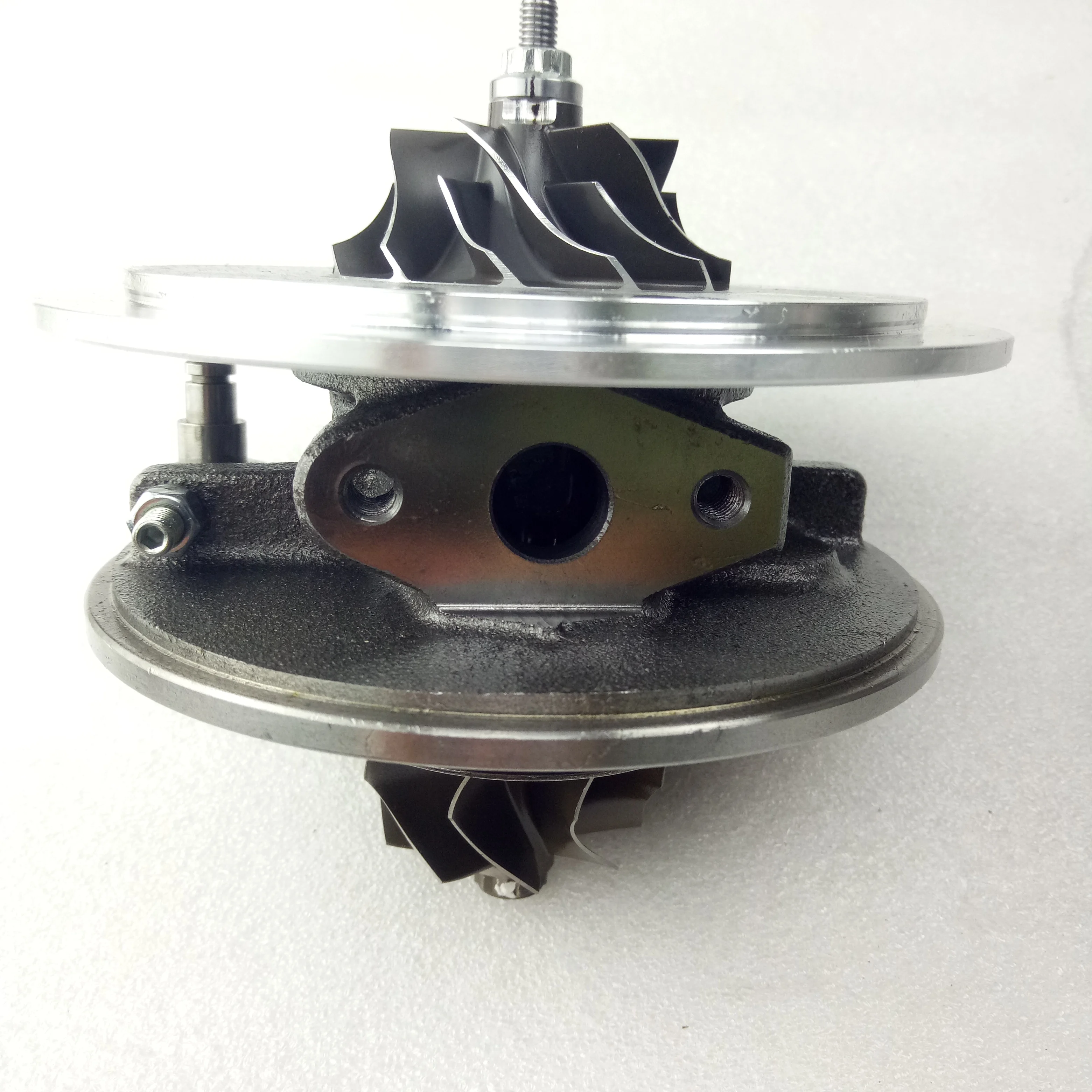 

Картридж турбокомпрессора GT2052V Turbo chra 434766-0024, 454205-0001, 454205-0006 для микроавтобуса Volkswagen Commercial LT II