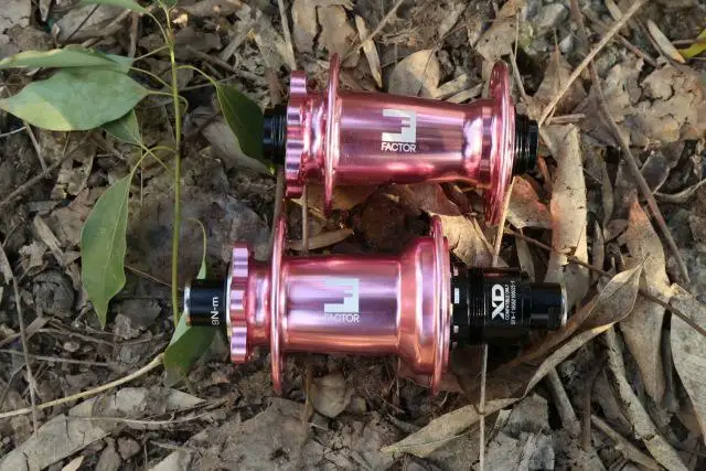 Novatec фактор Xd601-602sb Mtb диск черный комплект ступицы 120 Cilck звук спереди 110 мм 15 сзади 148 мм 12 Boost Xd - Цвет: XD Pink 1pair