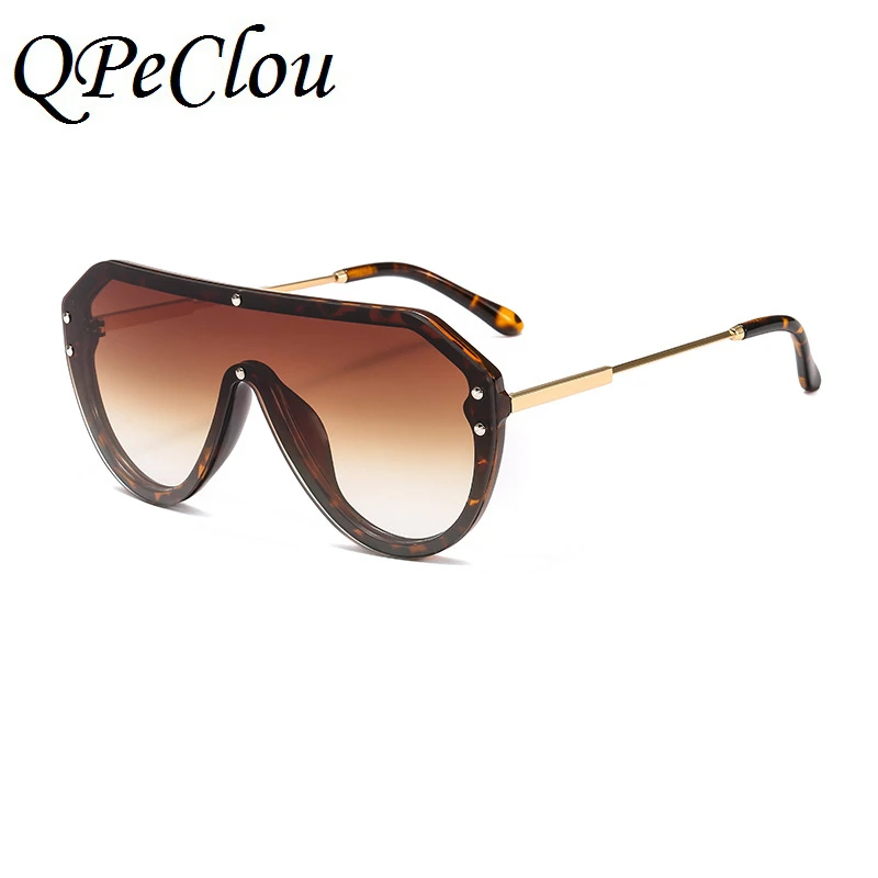 

QPeClou 2020 New Fashion Oversized One Piece Sunglasses Women Brand Designer Vintage Rivet Square Sun Glasses Men Plastic Shades