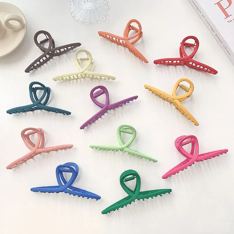 

2021 Women Girls Solid Color Colorful Hollow Metal Vintage Hair Claw Clip Clamps Crab Clips Hairpin Large Size Accessories
