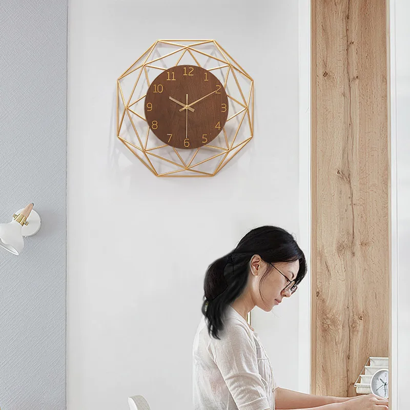 

Настенные часы в скандинавском стиле BA60WC, креативные в современном дизайне, для гостиной, деревянные Большие бесшумные настенные часы для к...