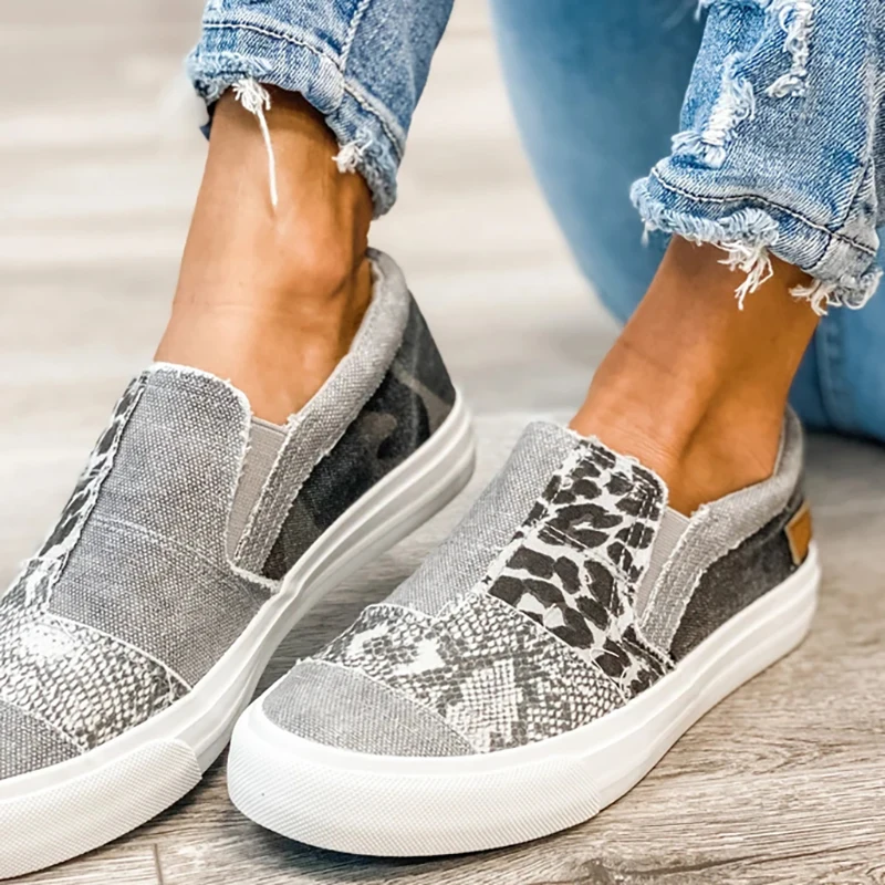 

Women Autumn Flat Shoes Pu Leather Gladiator Luxury Shoes Women Designers Flat Ladies Beach Office Party Sneakers