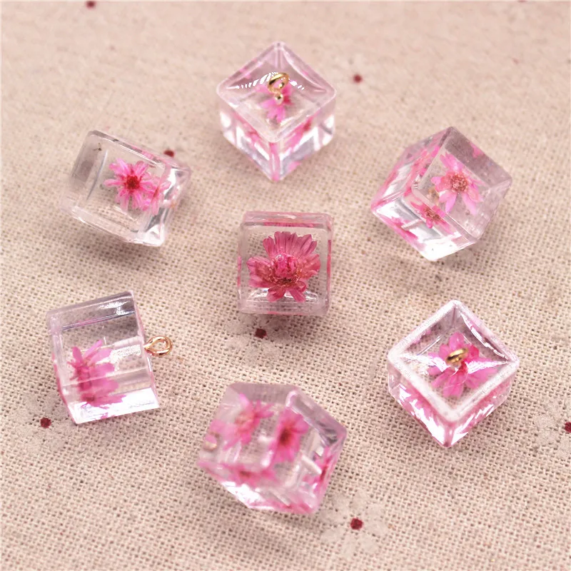 10pcs Resin Transparent Cube Inside Dried Flowers DIY Jewelry Pendant/Earrings Home Decoration Accessories,14mm