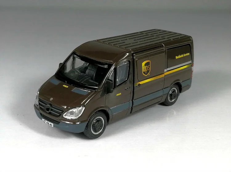 1:64 1:76 шкала брелок для автомобильных ключей модель Хайши/Isuzu/Sprinter UPS Экспресс Ван