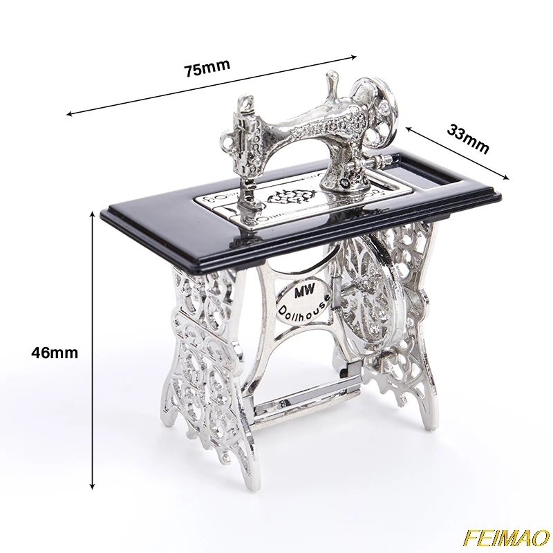 

Exquisite Alloy Miniature Sewing Machine 1:12 Scale Dollhouse DIY Gift