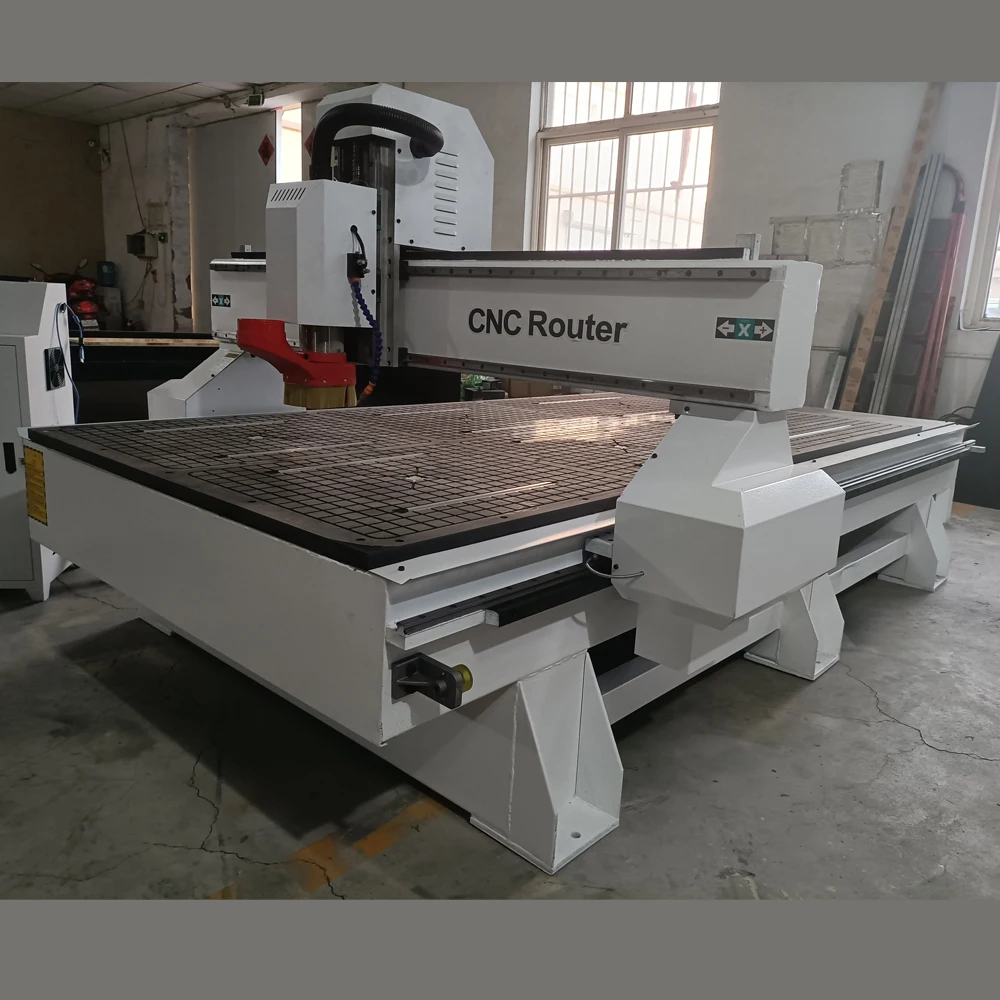 Китай (материк) резки дверей мебели делает 4 оси ЧПУ маршрутизатор 1325 древесины