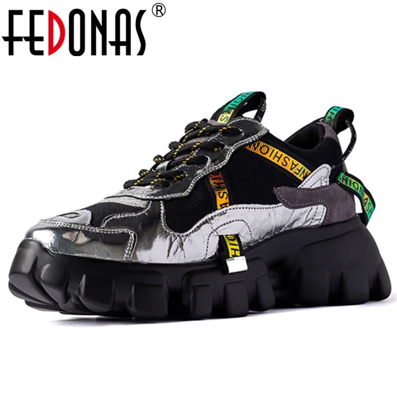 Женские кроссовки FEDONAS черные из натуральной кожи на плоской подошве