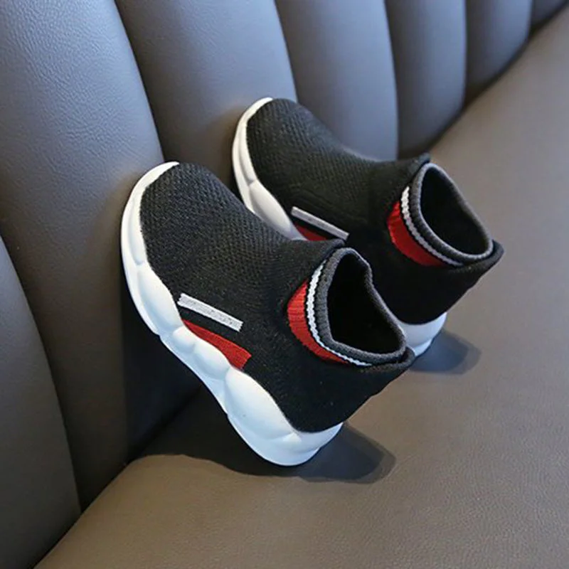 

Children's Flying Socks Shoes 2021 Spring Fashion Sports Boys' Single Girls' Versatile Soft Soled Baby Autumn Walking