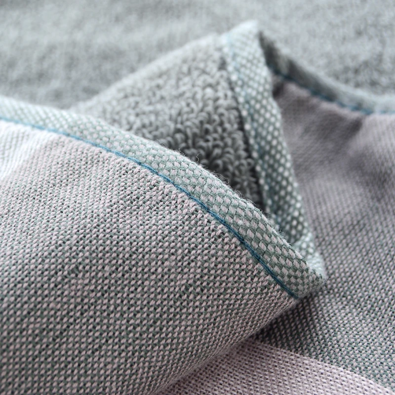 

1Pc Bath towel Cotton Large Towel 70*140cm Breathable Soft Water Absorbent For Adults Lattice/Stripe AB side Pool Towel