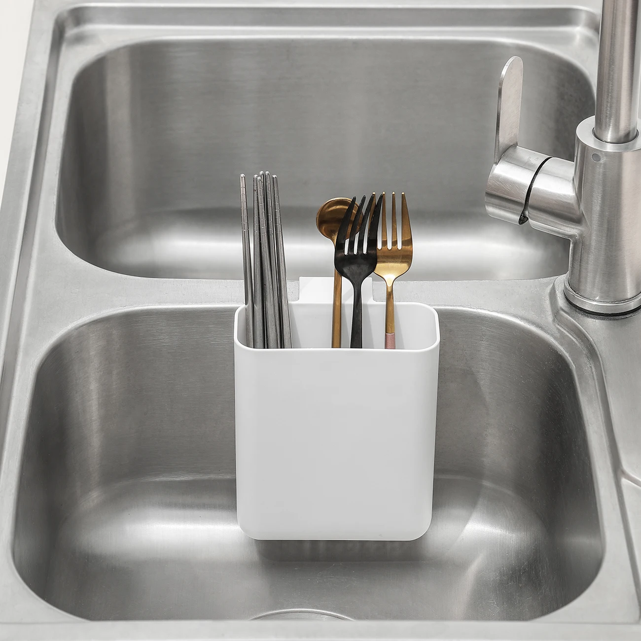 

Drain basket Water Groove Drainers Sponge Holder Kitchen sink household hanging Filter rack Kitchen supplies