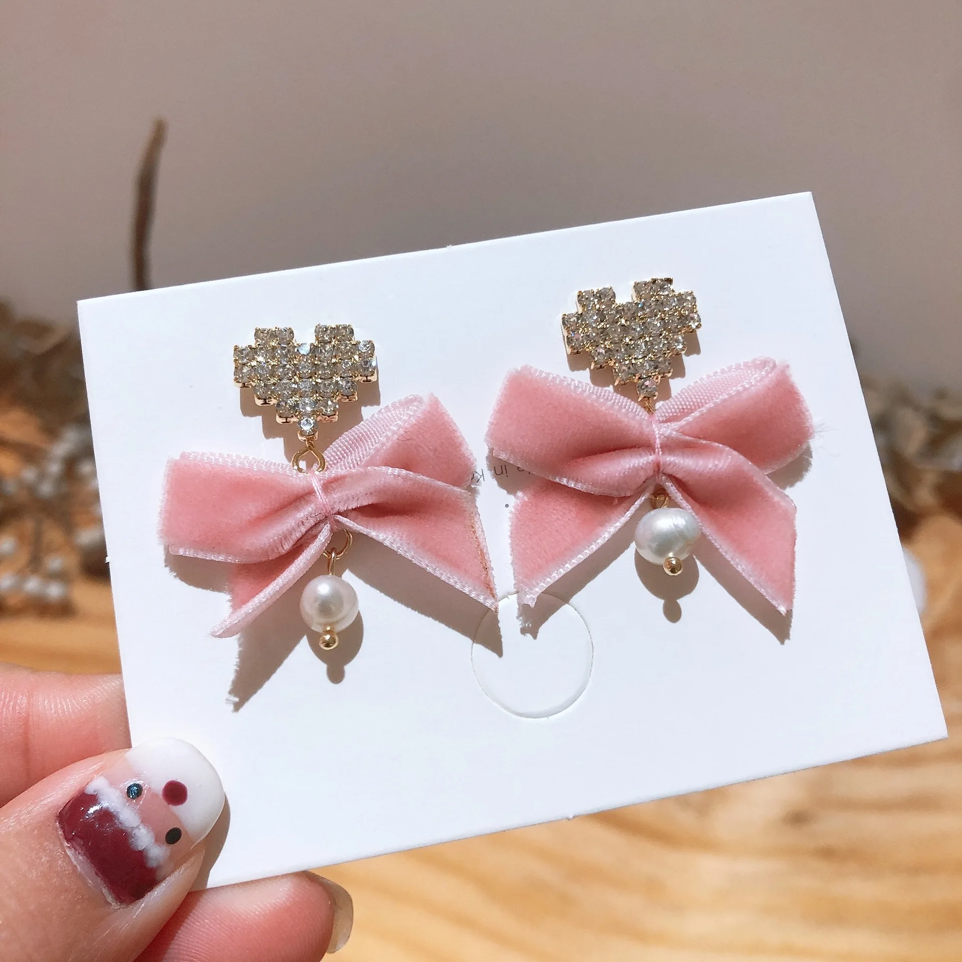 

Love Heart Diamond Pearl Earrings Flocking Pink Bow Pendant Earrings Cute and Sweet Fashion Accessories Christmas Jewelry Gifts