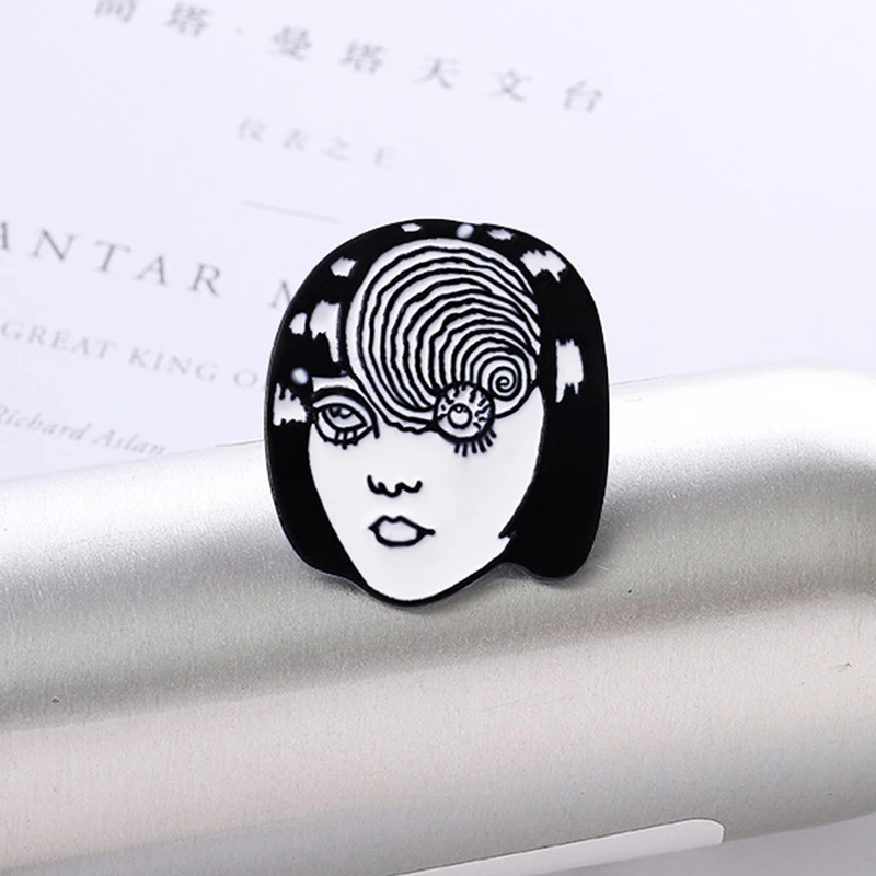 Эмалированная брошь в виде Квентина Тарантино из фильма Криминальная