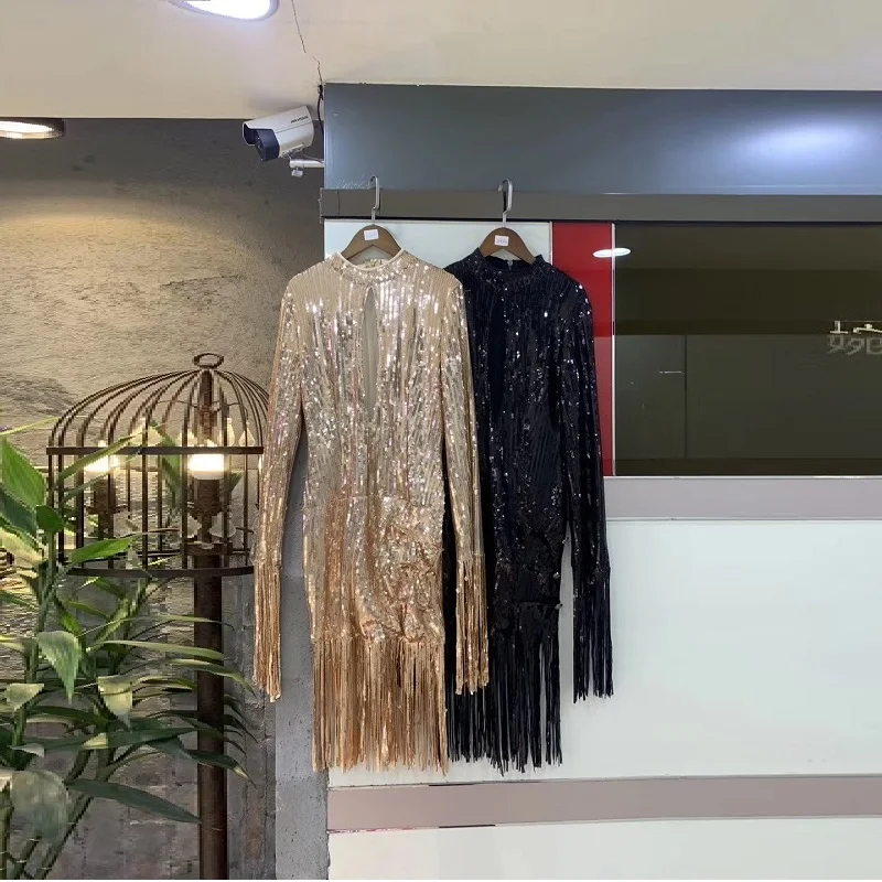 Модное Вечернее Платье золотистого и черного цвета с блестками кисточками