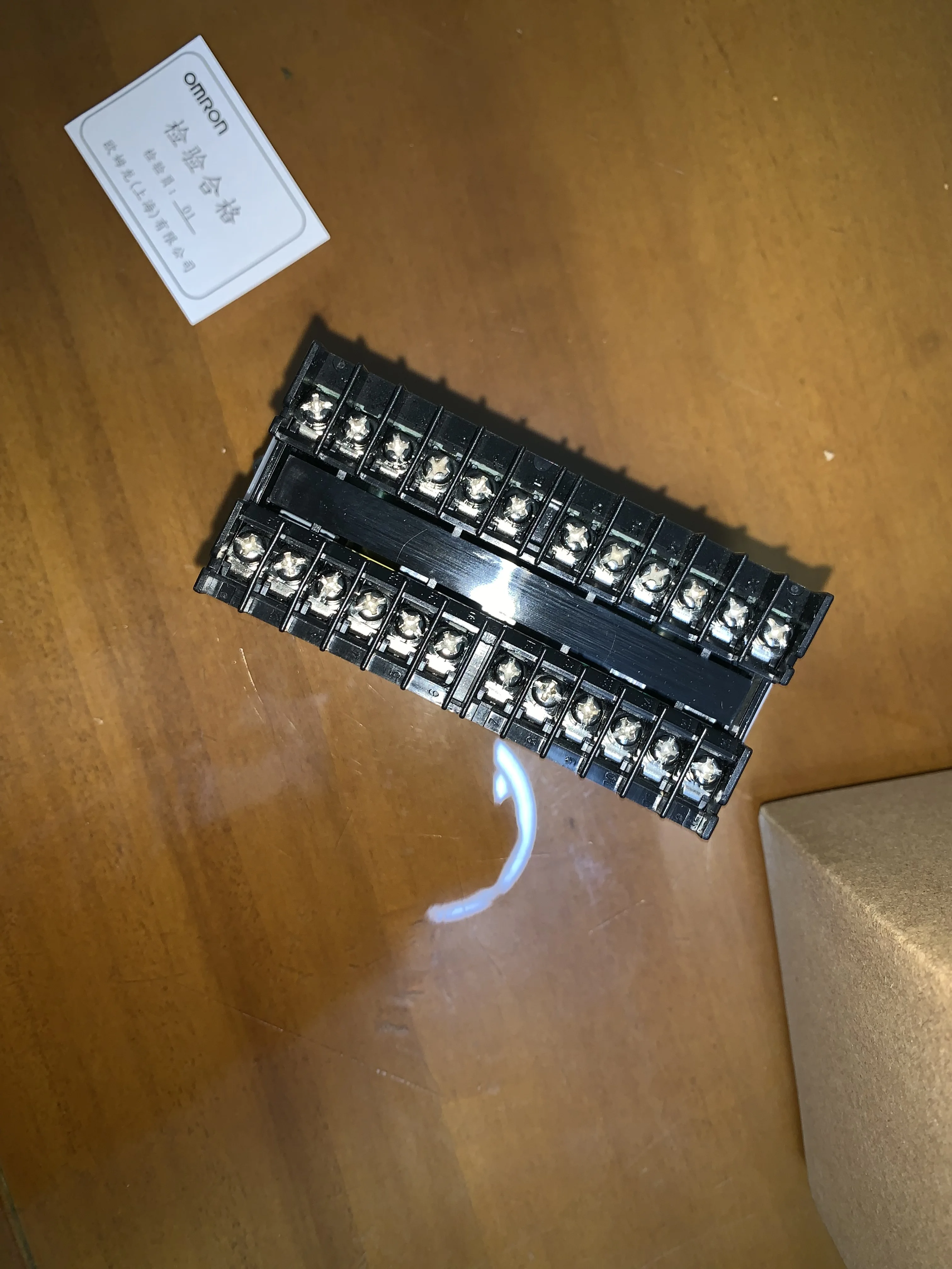 Оригинальный аутентичный Omron с термостатом стандартная фотография/стандартная