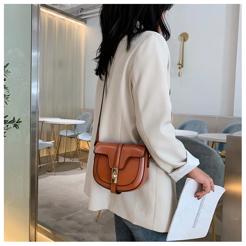 

Shangxin Small Bag Female 2021 New PU Fashion All-match Retro Semicircular Saddle Bag Messenger Lock Shoulder Bag