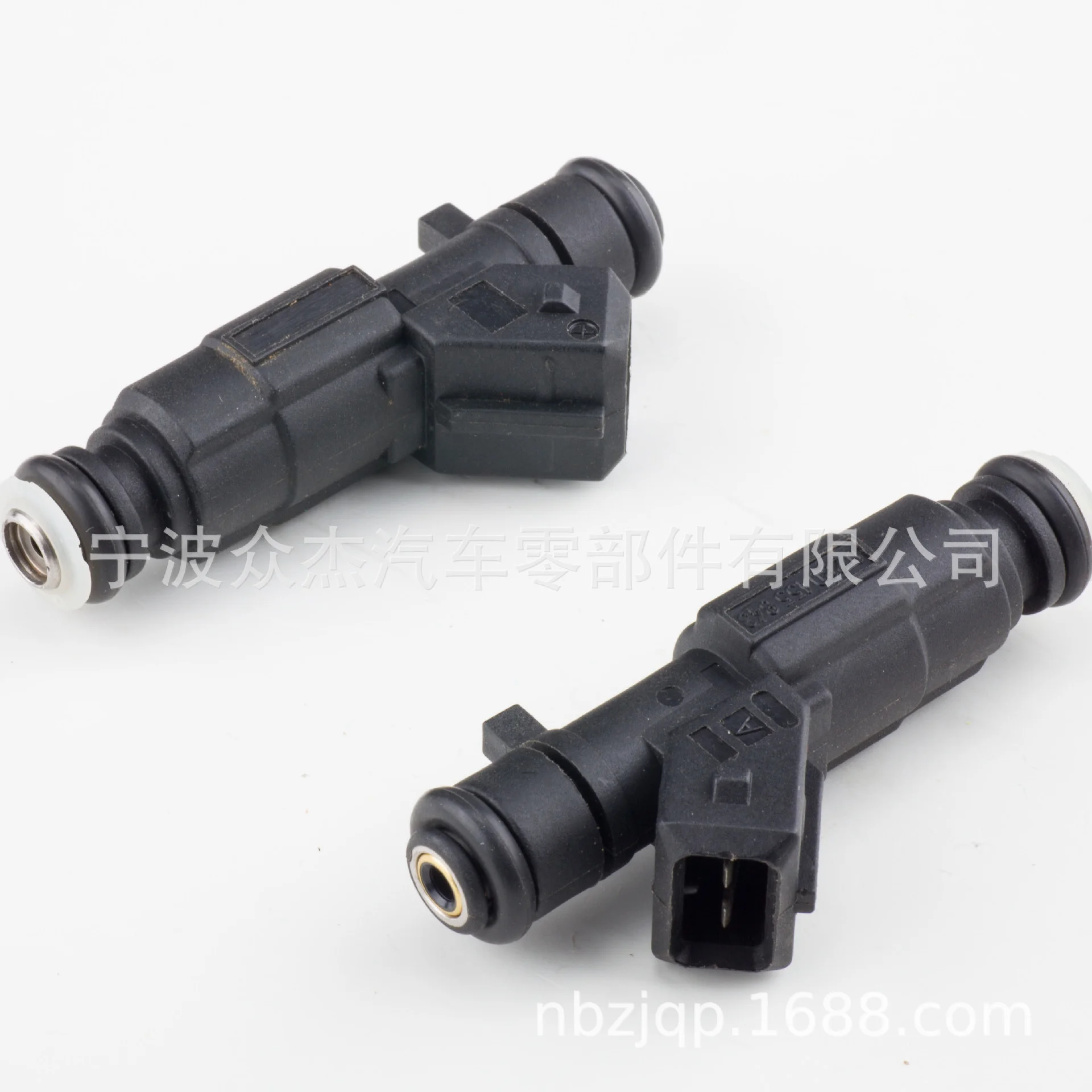 

Топливный инжектор OEM:0280155843