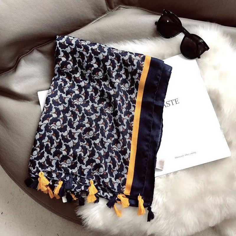 

2021 Fashion Women Cotton Scarf Plain Petal Floral Tassel Beach Hijab Shawls and Wraps Female Foulards Echarpe Designer 180*90Cm