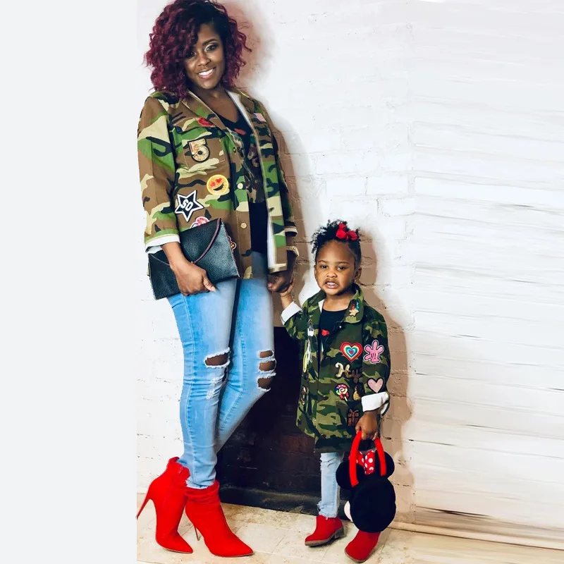 Новинка осени 2021 свободное повседневное женское камуфляжное пальто с лацканами