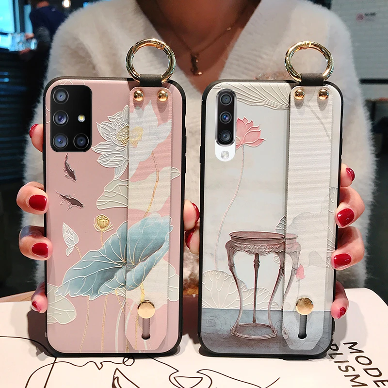 Мягкий силиконовый чехол с ремешком на запястье для Samsung A71 A51 A50 A70 A30s A50s A30 A20