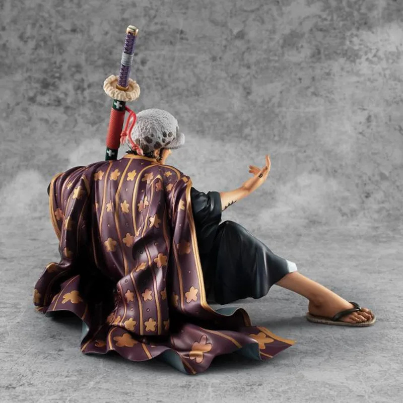 

12cm Trafalgar Law Action Figures Anime Trafalgar D Water Law POP Wano Country Kimono Samurai Dress Sitting Posture PV