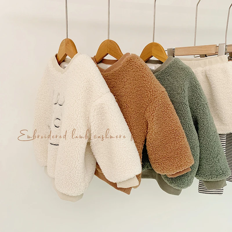 Детский костюм на зиму 2019 флисовый комплект из двух овечьей шерсти с вышитыми