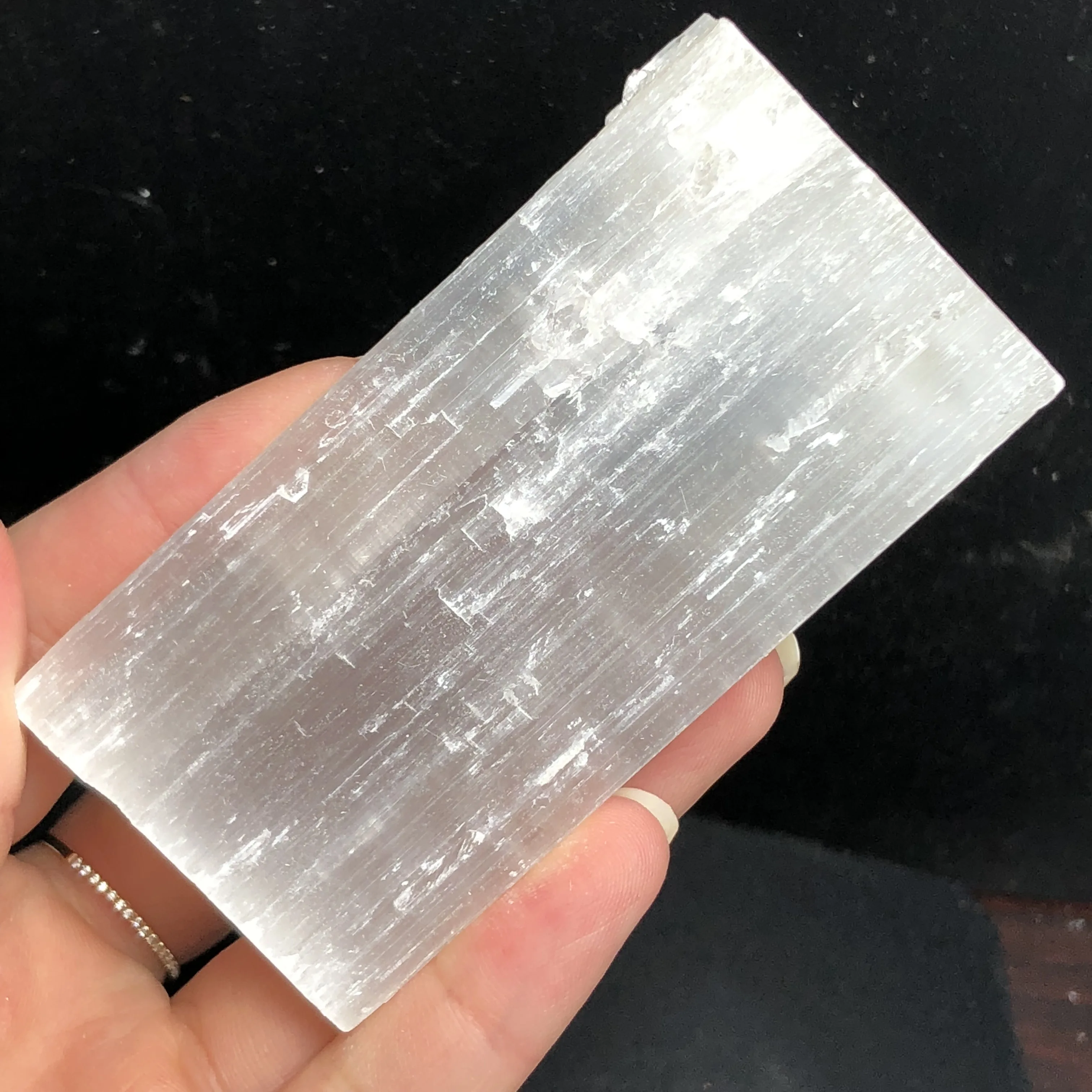 Натуральные палочки селенита грубые гипсовые кристалл нерегулярные колонны