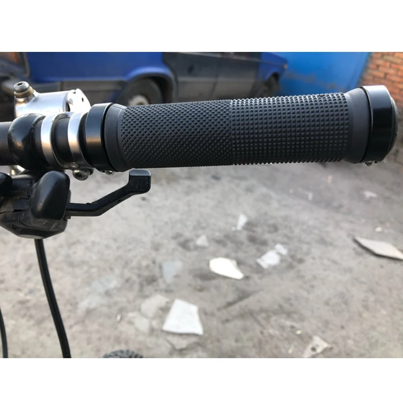 

2pcs/1 Pair Mountain Road Cycling Bike Bicycle MTB Handlebar Cover Smooth Soft Rubber Anti-slip Handle Lock Bar End