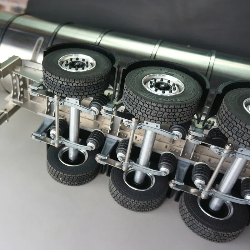 Рисунок 4 - 1/14 цельнометаллическая модель трактора Tamiya