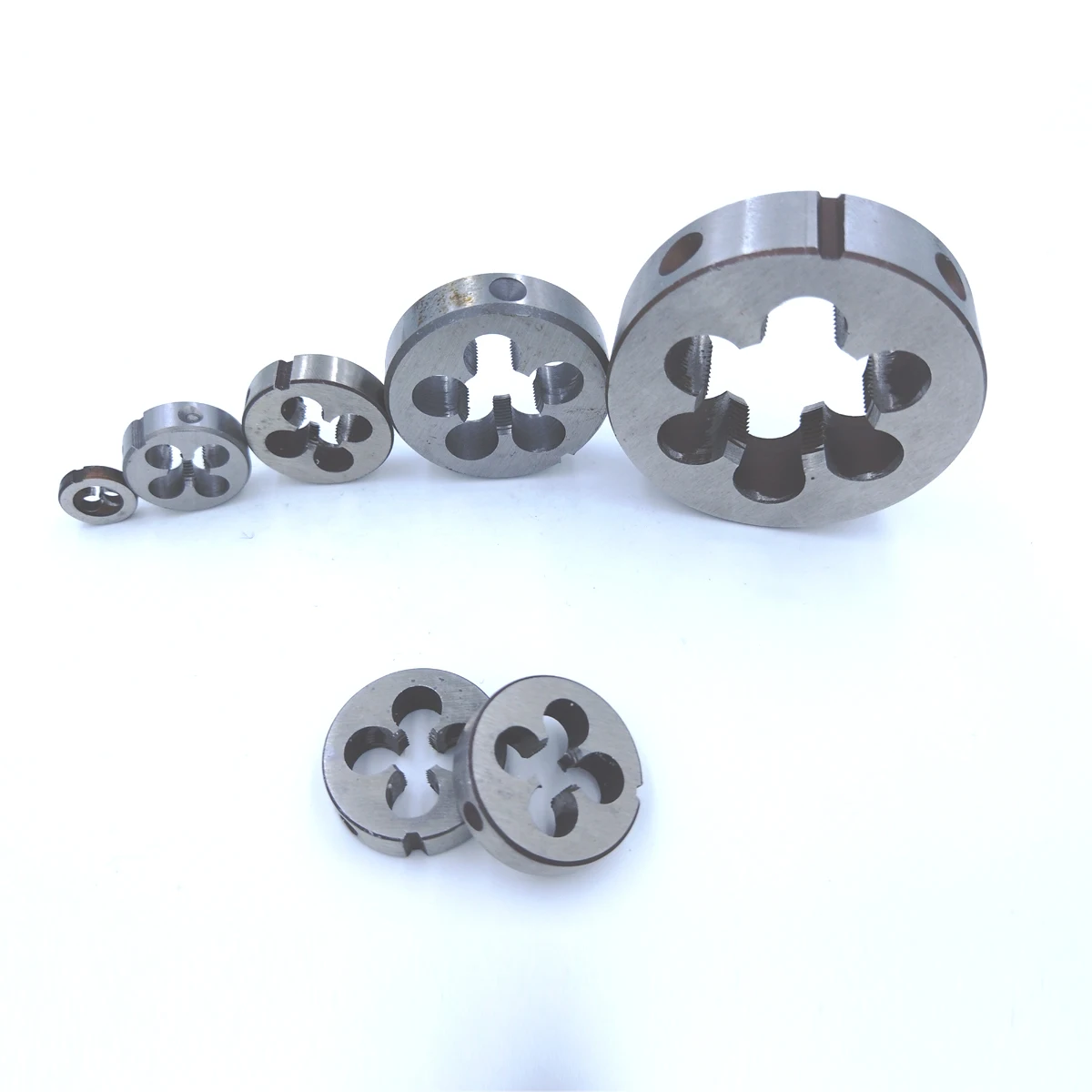 

2Pcs 7/16 28 UN 7/16-28 Right Hand Die Pitch Threading Tools For Mold Machining TPI Free shipping